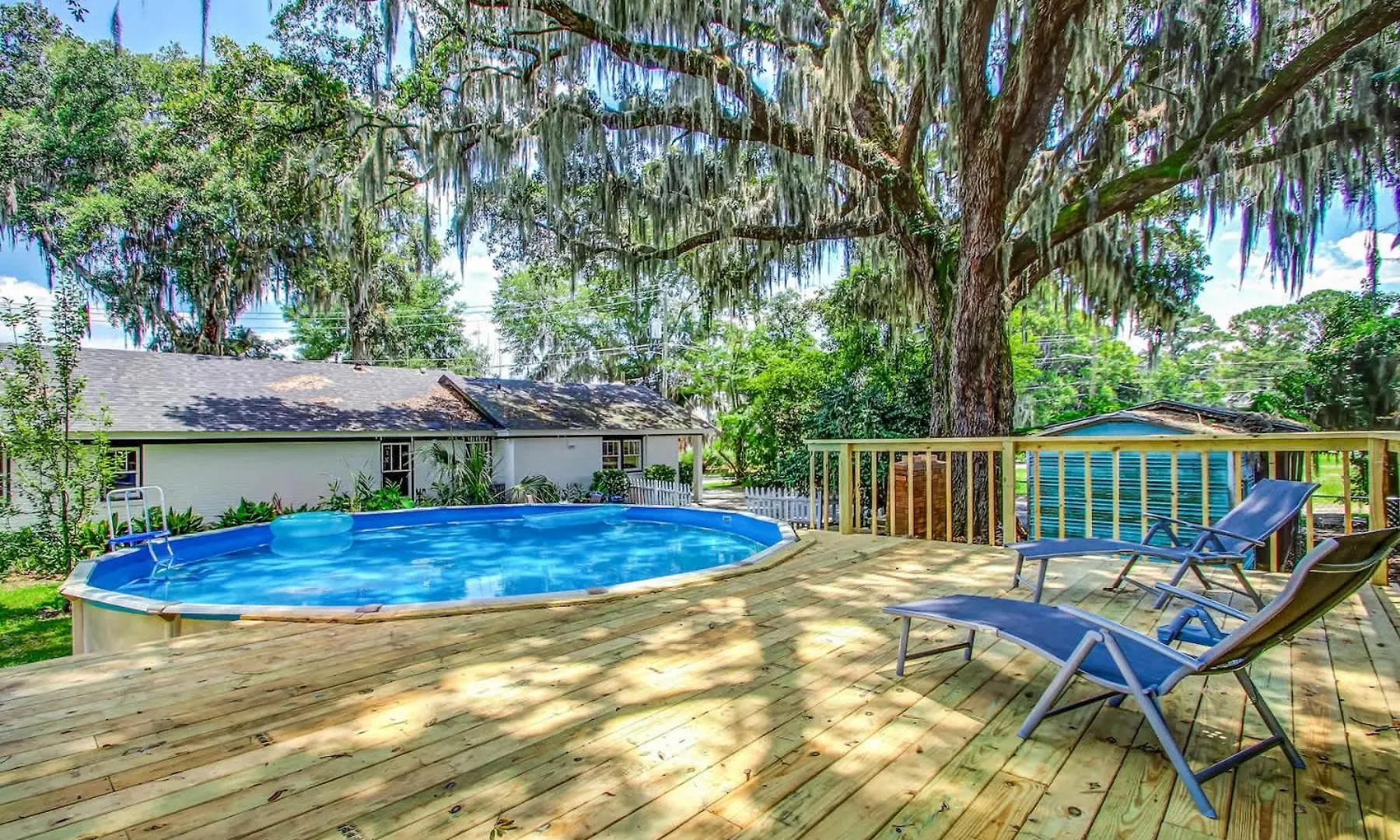 Studio With Gazebo-Swanky Savannah Style 0*,  USA